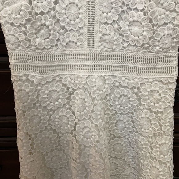 white lace Crocheted dress size 6 - Picture 3 of 11